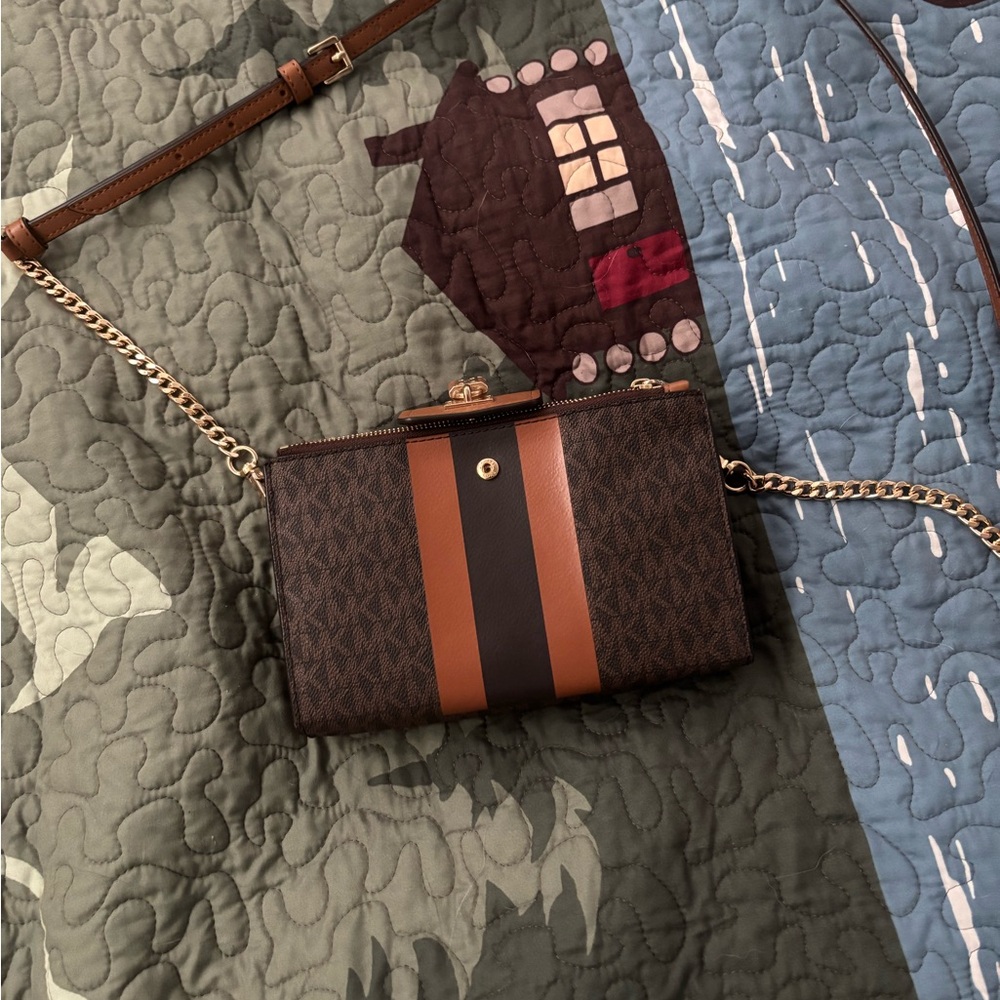 Michael Kors Jet Set Charm Double Zip: brown/acorn with gold hardware